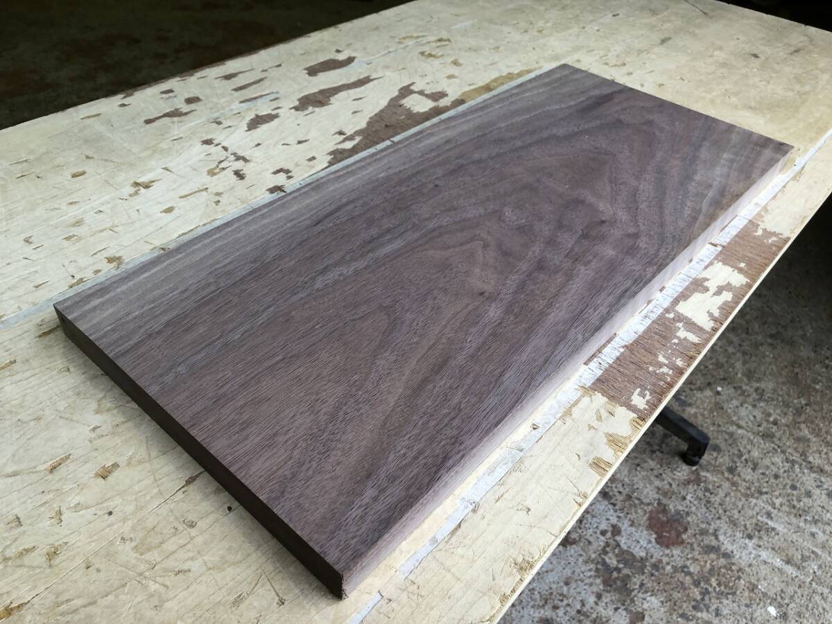 送料無料！！【S576F】ウォルナット 550×240×24㎜ 極上杢 板材 乾燥材 木工 DIY 材木 天然木 無垢材《銘木すずめや》の画像6
