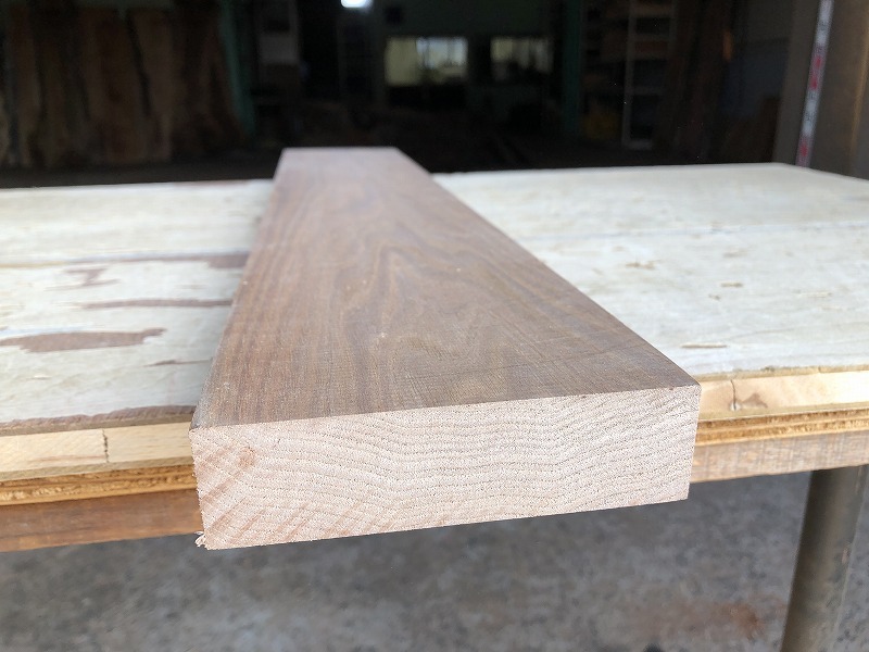 【S522】1円スタート！ 胡桃 626×110×29㎜ 板材 乾燥材 木工 DIY 木材 無垢材《銘木すずめや》_画像6