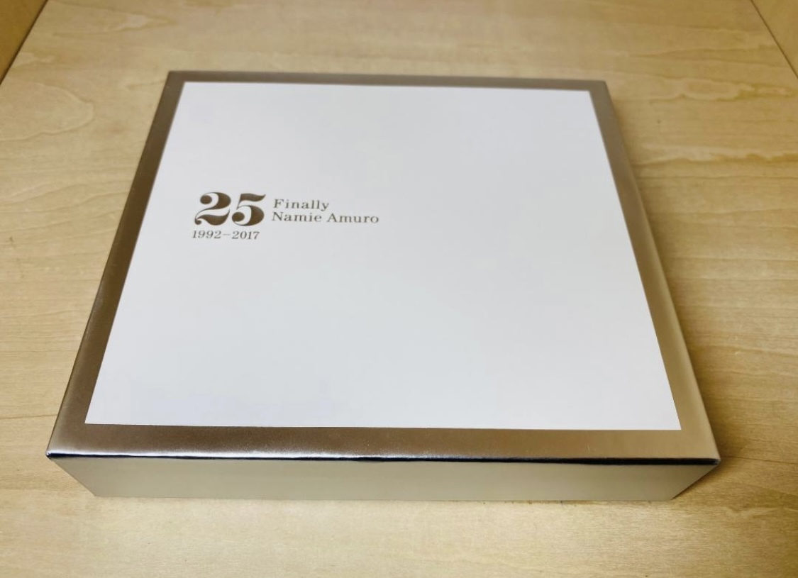 ■送料無料■ 安室奈美恵 Finally ベストアルバム 3CD+Blu-ray 初回盤:BOXケース仕様_画像1