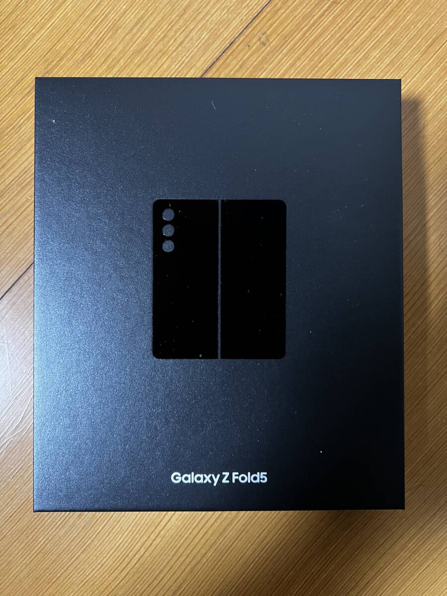 Samsung Galaxy SCG22 Z fold5 1TB ファントムブラック　AU シムフリー　新品、未開始品_画像3