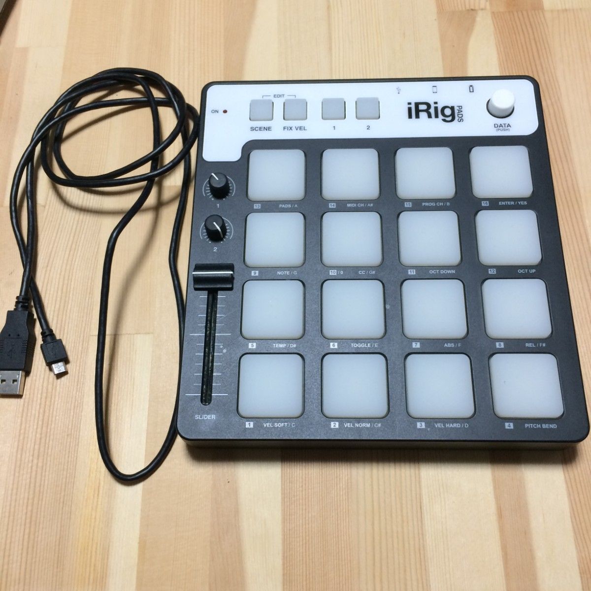 送料無料 IK Multimedia iRig Pads MIDI コントローラー パッド アイケーマルチメディア 