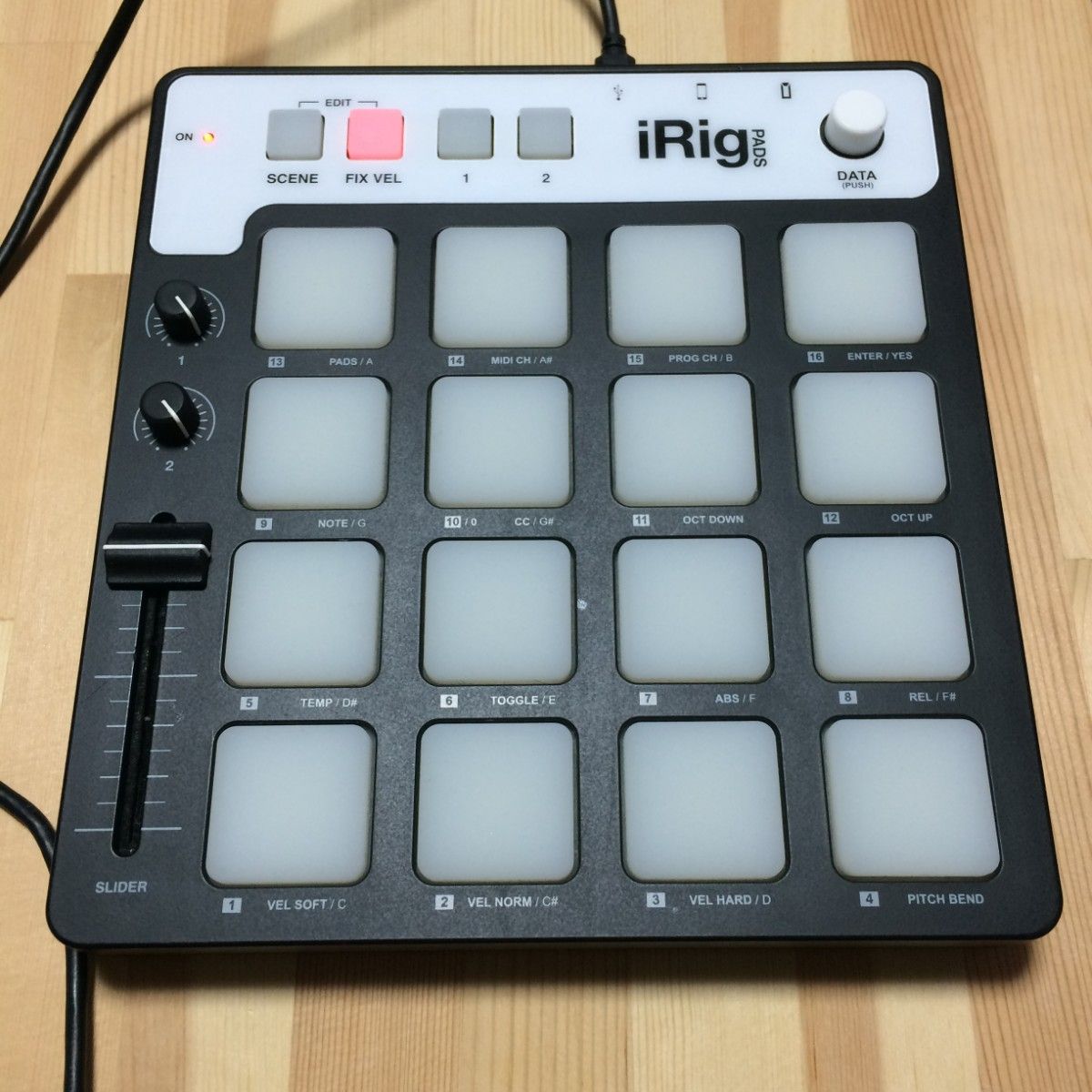 送料無料 IK Multimedia iRig Pads MIDI コントローラー パッド アイケーマルチメディア 