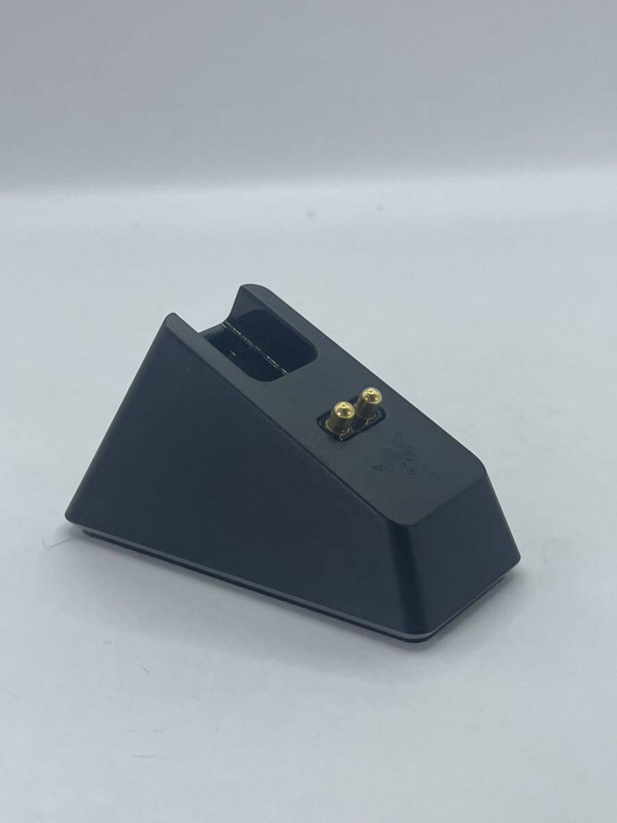  Razer ワイヤレスマウス 充電用ドック Mouse Dock Chroma レイザー　 RC30-03050200-R3M1 ロジクール_画像2