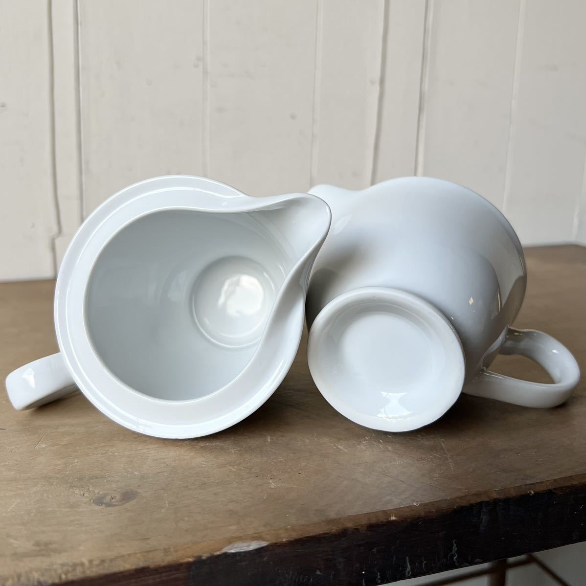 2個set スッとした形 ピッチャー 白磁 デットストック 陶器 検: ミルクピッチャー スープ カフェオレ レトロ ビンテージ アンティークの画像9