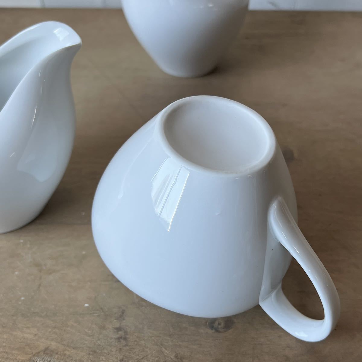 3個set 綺麗な曲線の 白磁 ピッチャー デットストック 陶器 検: 水差し ミルク フラワーベース 花瓶 花器 レトロ ビンテージ アンティークの画像5