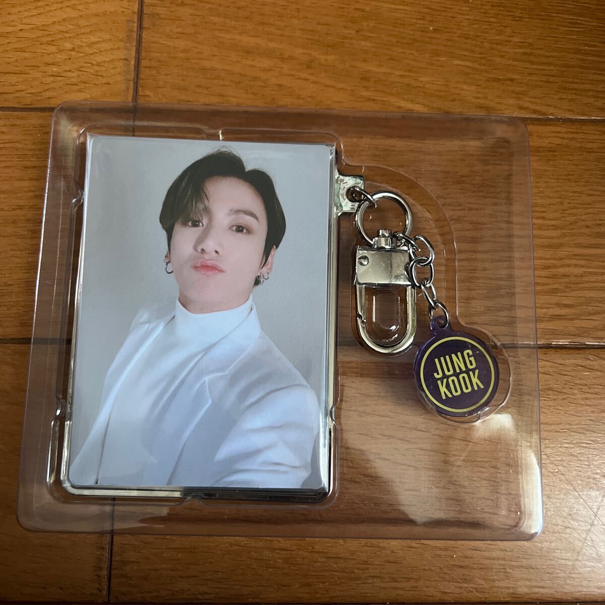 BTS PHOTO CARD HOLDER KEYRING JUNG KOOKの画像1