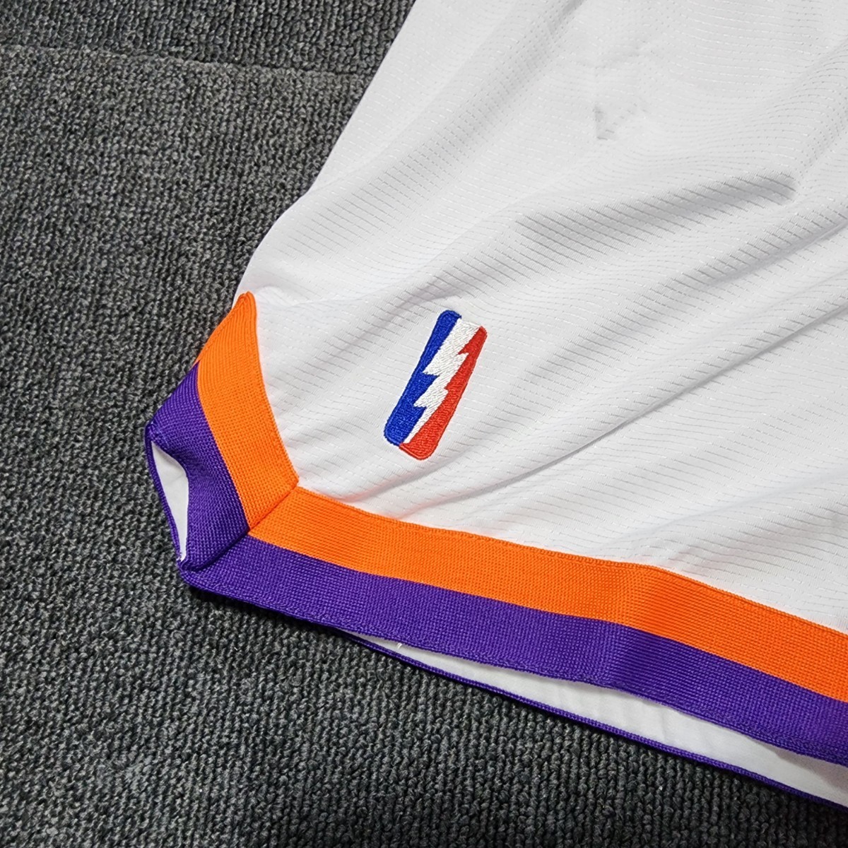 新品　NBA フェニックス・サンズ　ハーフパンツ　Short　ユニフォームパンツ　バスケパンツ　袋付き　ホワイト　Lサイズ　Suns_画像6