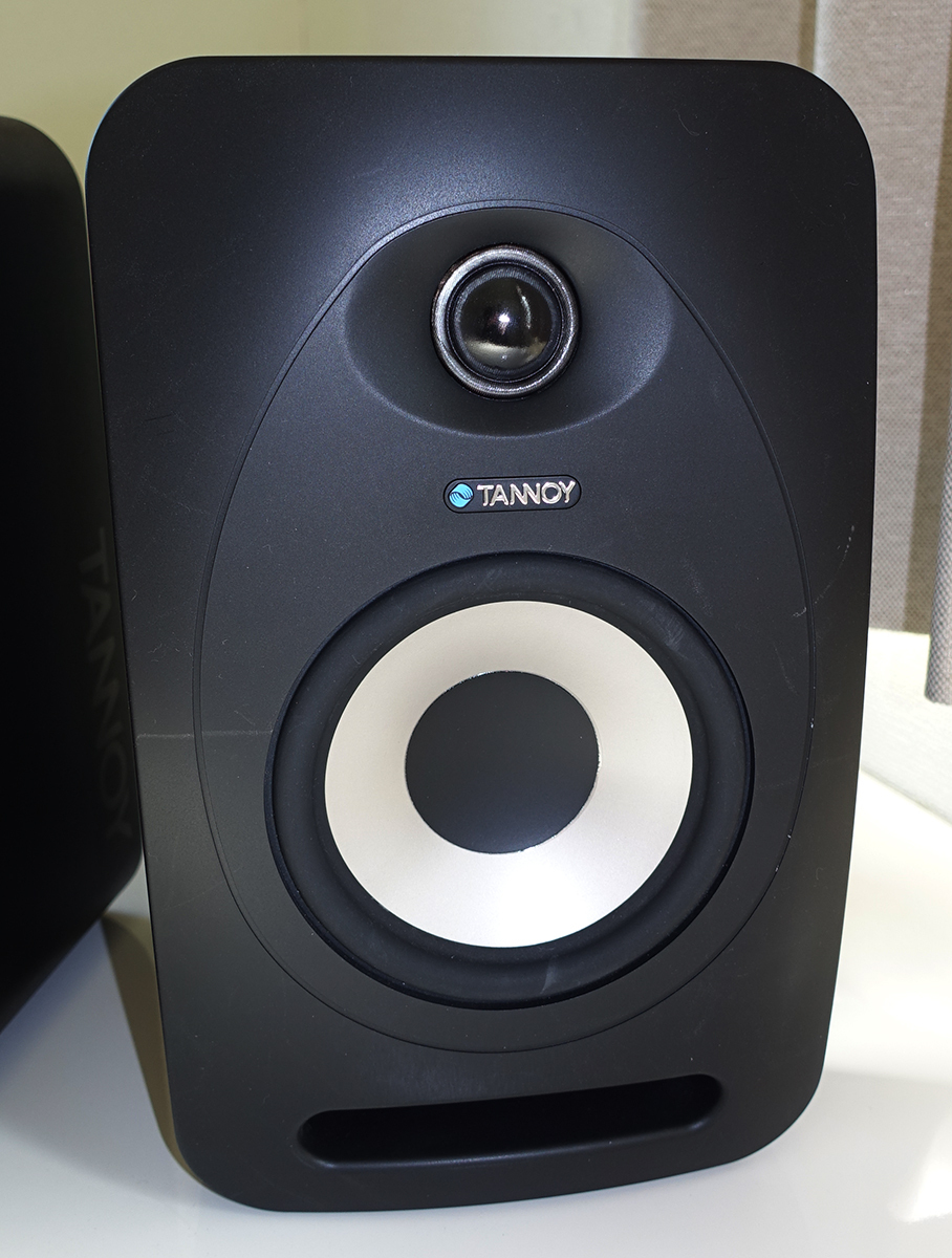 【即決、送料込】TANNOY Reveal502 ペア スタジオモニター アクティブスピーカー パワードスピーカー タンノイ_画像2