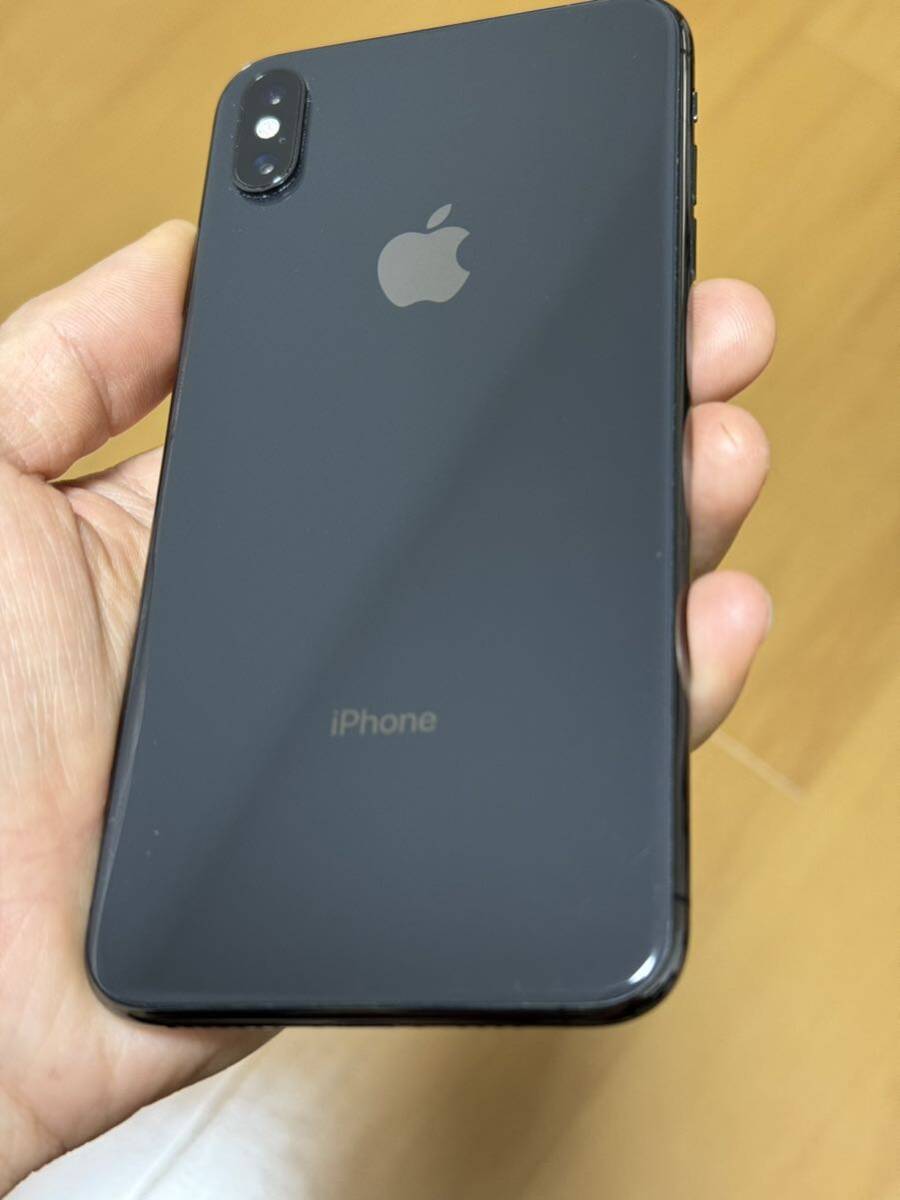 au iPhone Xs Max 256GB スペースグレイ