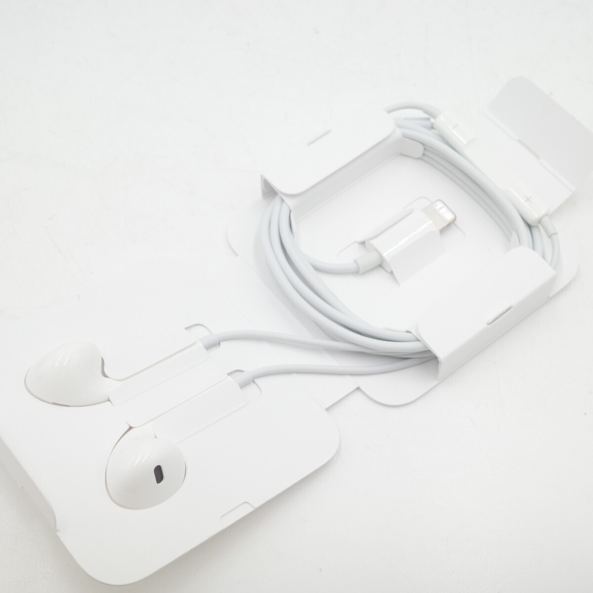 未使用 Apple アップル Ear Pods Lightning Connector イヤホン 純正 新品 未使用 自宅保管品の画像2