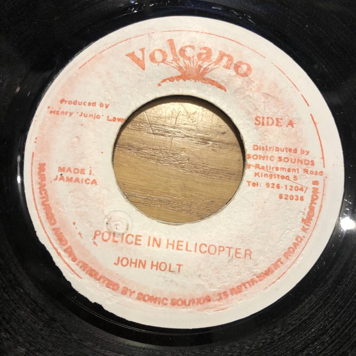 ★ john holt 2枚セット ★ ghetto queen / police in helicopter / volcano 中古 レゲエ 7インチの画像3