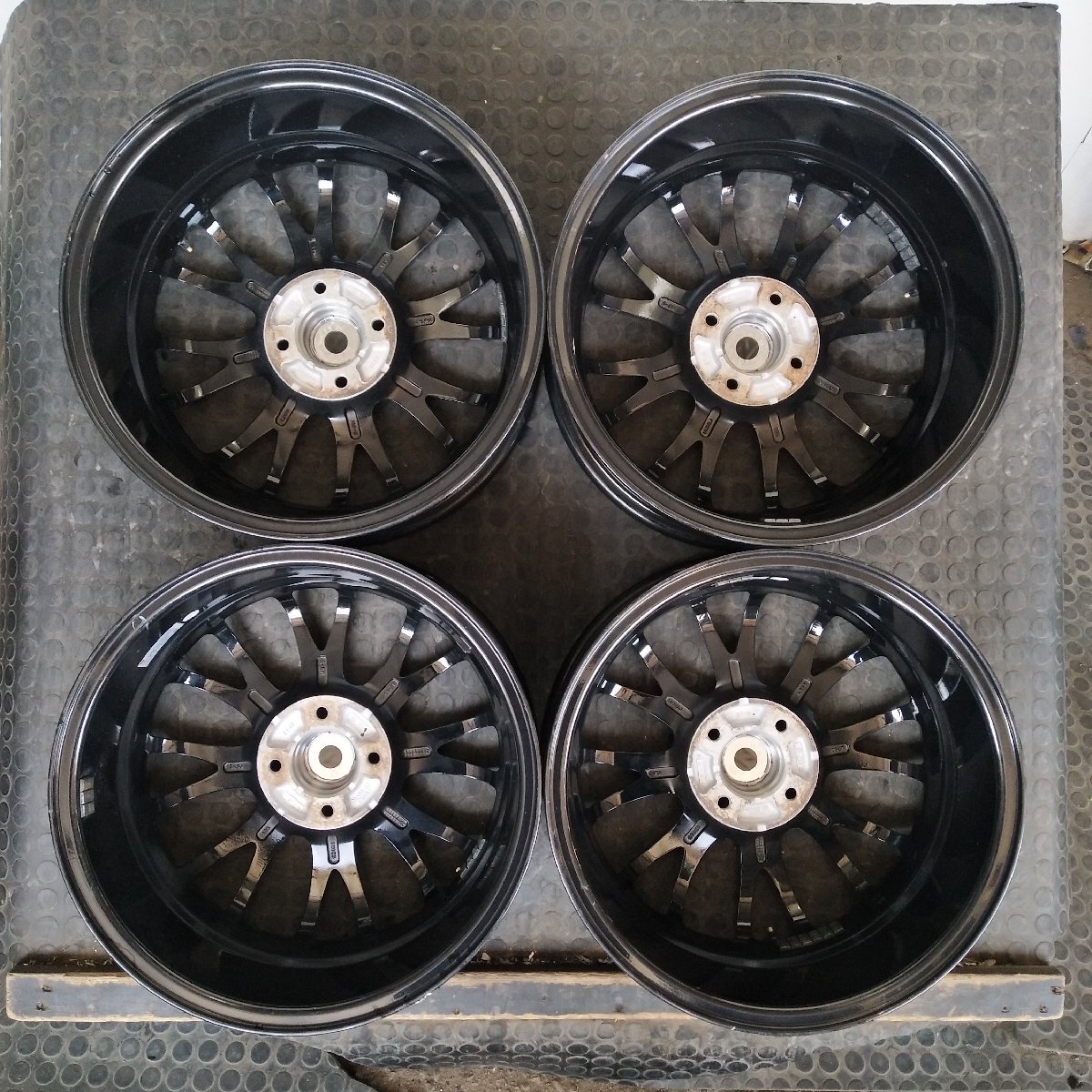 管理番号：A3-105【4本価格】【16×6J 4x100 ET+45 ハブ67】 BADX S-HOLD S-8M・アクア ヤリス スイフト等・適格請求書発行可能_画像8