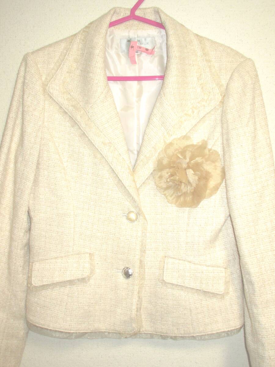 ESPRITMUR esprit mules formal suit with corsage . auger nji- jacket skirt gold group have been cleaned 11