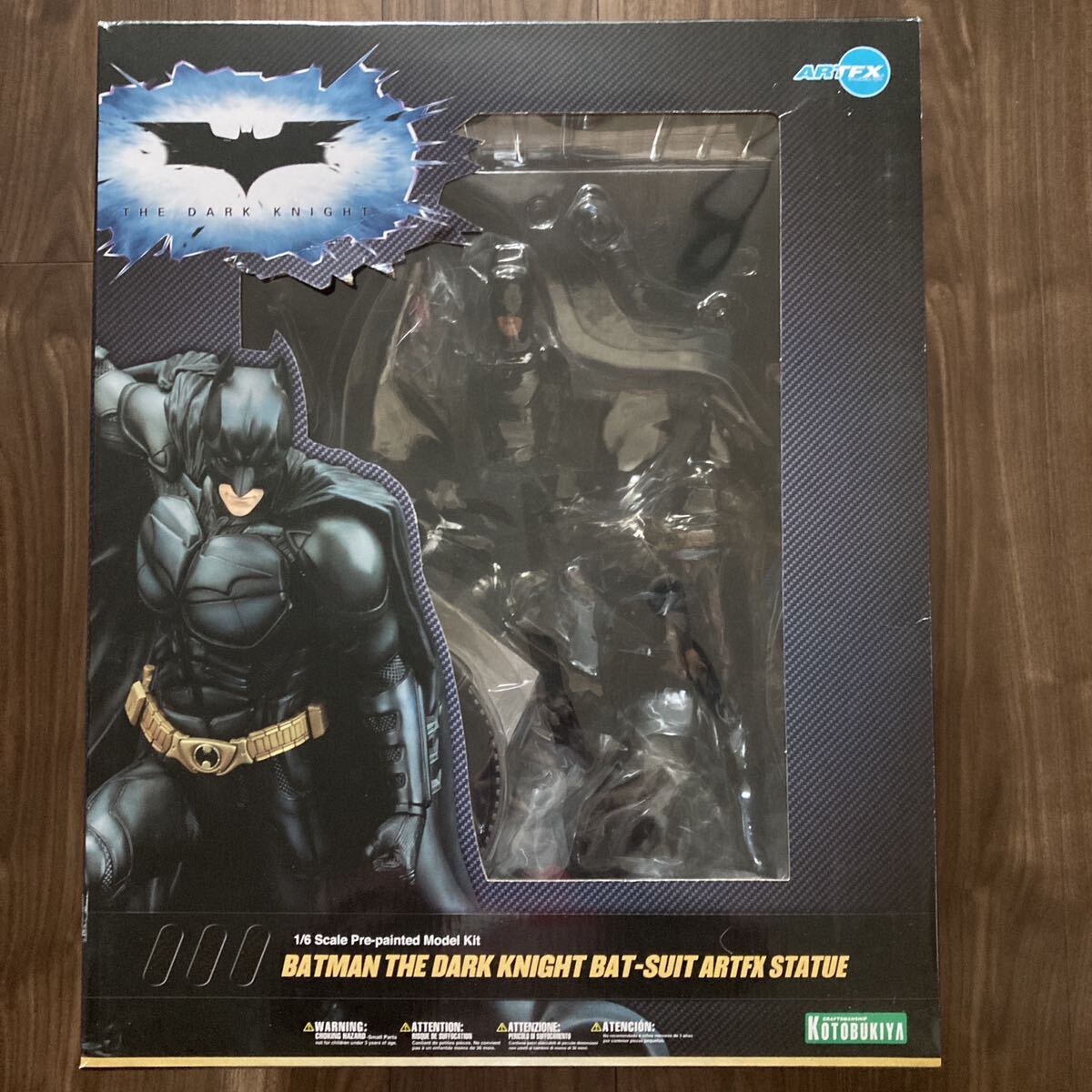 未開封 コトブキヤ バッドマン ダークナイト BATMAN THE DARK KNIGHT BAT-SUIT ARTFX STATUE 1/6スケール フィギュア_画像1