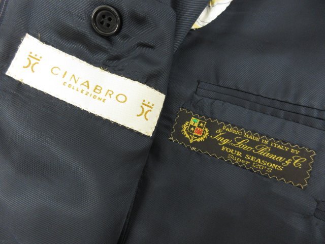 超美品 【CINABRO】 ロロピアーナ生地 super120's シングル2ボタン スーツ (メンズ) size48 ネイビー系 ストライプ柄 ■28RMS8186■_画像9