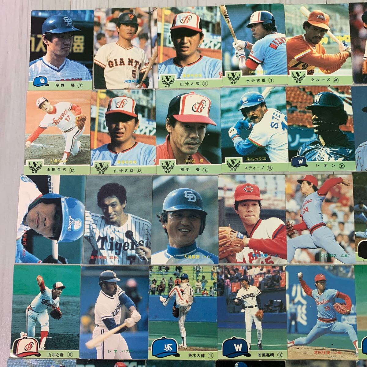 ① カルビー プロ野球カード 1984 + 1985 計100枚以上 まとめ売りの画像2