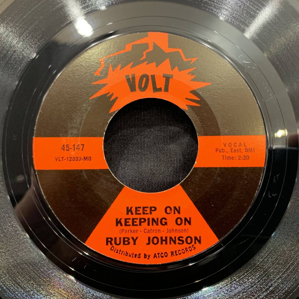 【EP】Ruby Johnson - If I Ever Needed Love (I Sure Do Need It Now) / Keep On Keeping On 1967年USオリジナル MO Volt 45-147 _画像2