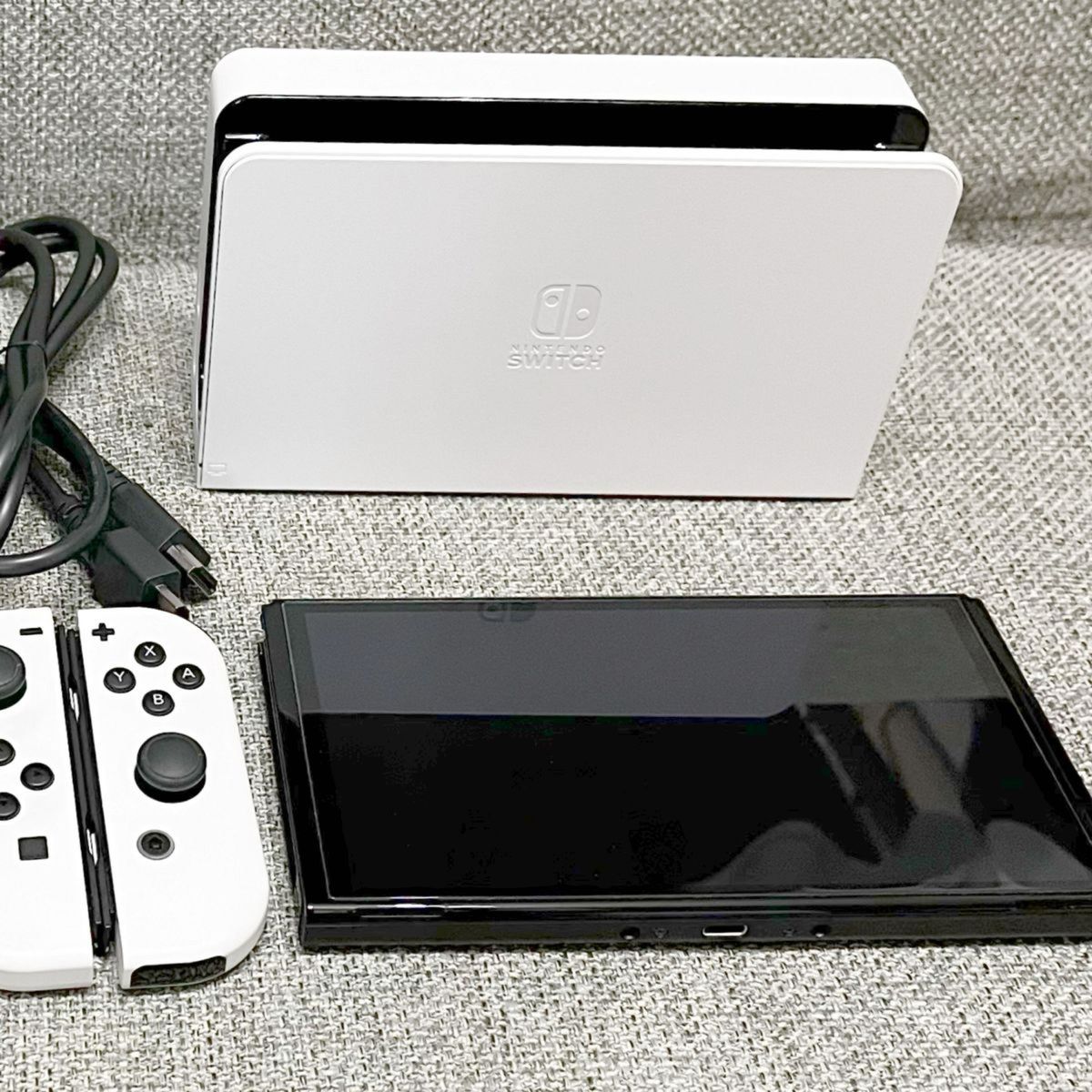 任天堂】有機ELモデル Nintendo Switch ホワイト HEG-001 画面 任天堂】有機ELモデル Nintendo Switch ホワイト HEG-001 画面