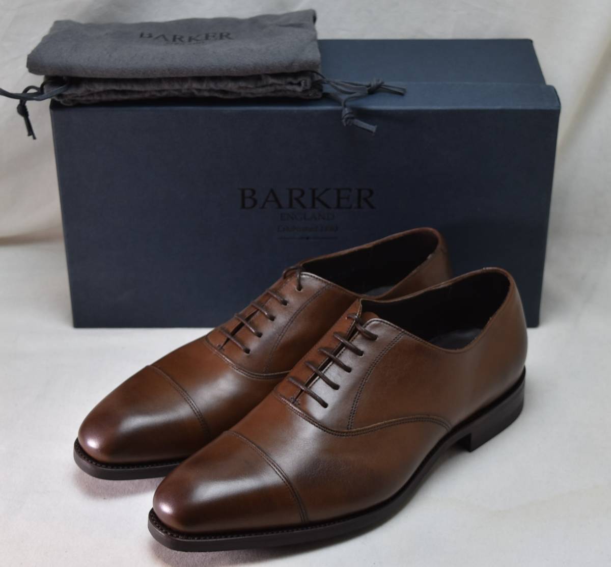 SALE!! BARKER　4275FW15　バーカー　グッドイヤー式　ストレートチップ　ウォルナットカーフ UK6.5　25-25.5cm相当 未使用品 イギリス製