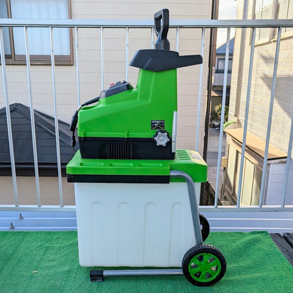 YAMAZEN Garden Shredder YRM-35A 山善 園芸用電動粉砕機 ローラーミルガーデンシュレッダー 通電動作確認済み 栃木発 佐川急便240サイズの画像9