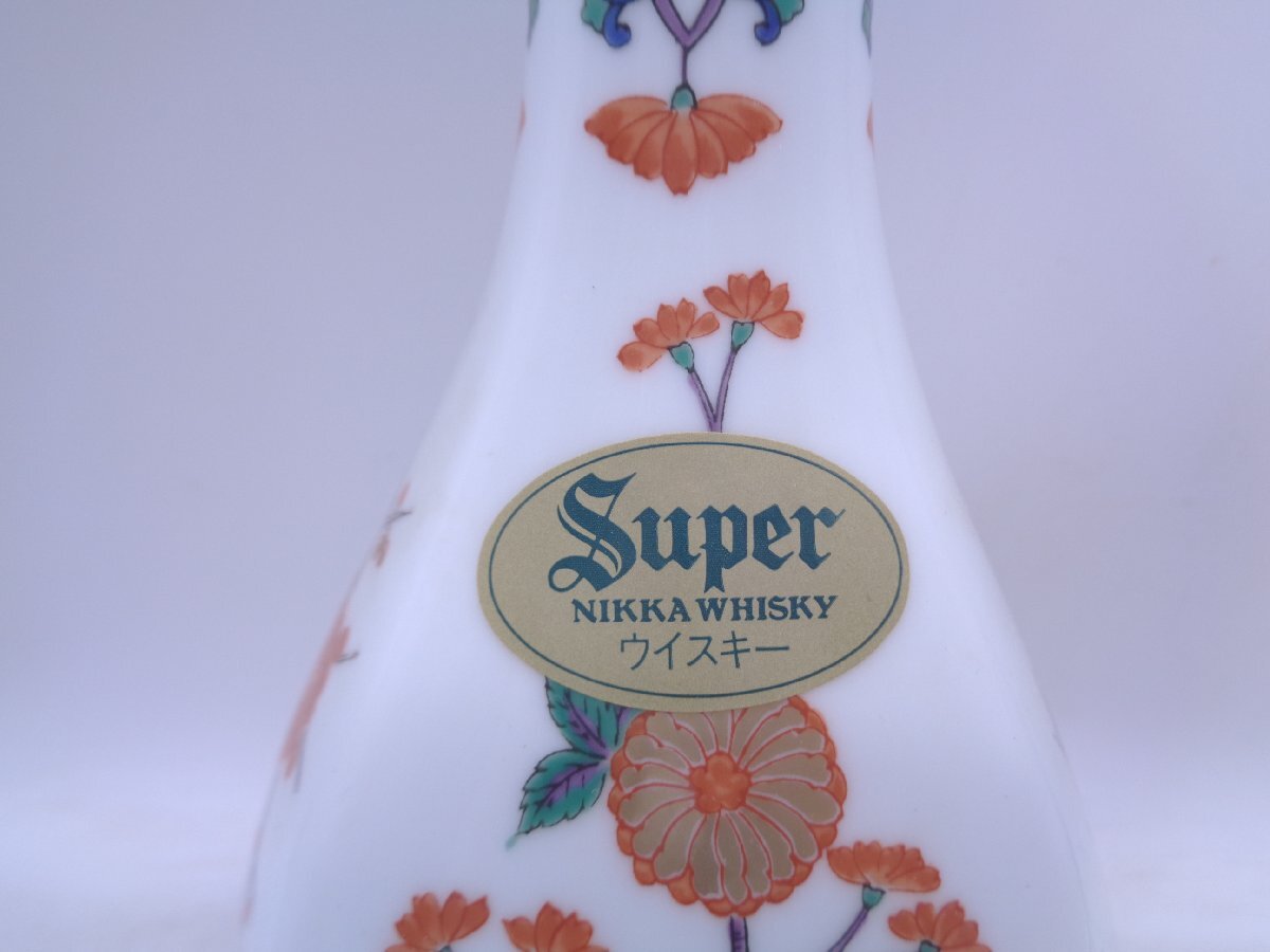 SUPER NIKKA WHISKY スーパーニッカ 有田焼 彌右衛門 陶器ボトル 国産 ウイスキー 600ml 43% 古酒 未開栓 X71089の画像2