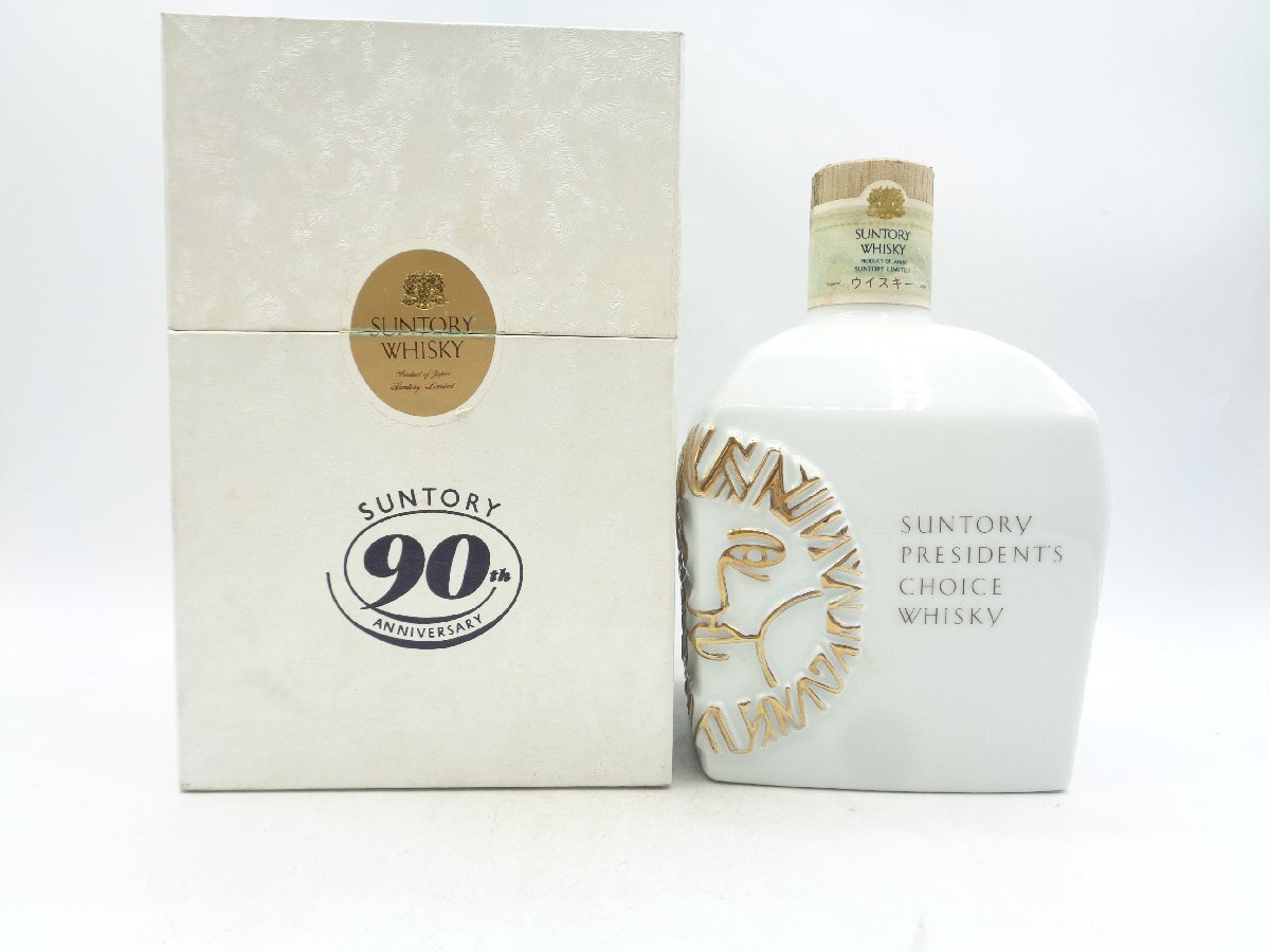 【同梱不可】1円～ SUNTORY WHISKY サントリー ウイスキー 創業90周年記念 陶器ボトル 箱入 720ml 43% ※液漏れ有 E93872の画像1