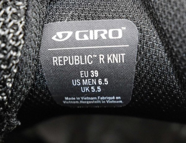 送料無料1★GIRO★ジロ Republic R Knit シューズ size:39 (換算値 25cm) ブラック/チャコールヘザー_画像3