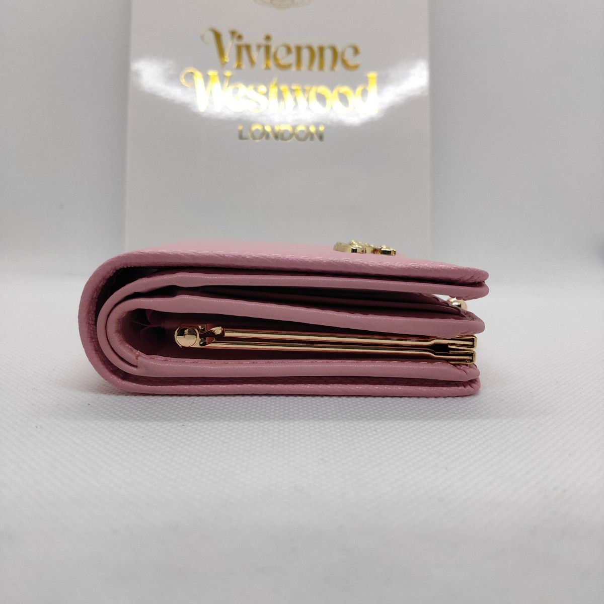 [新品未使用]Vivienne Westwood ニつ折り財布　ピンク