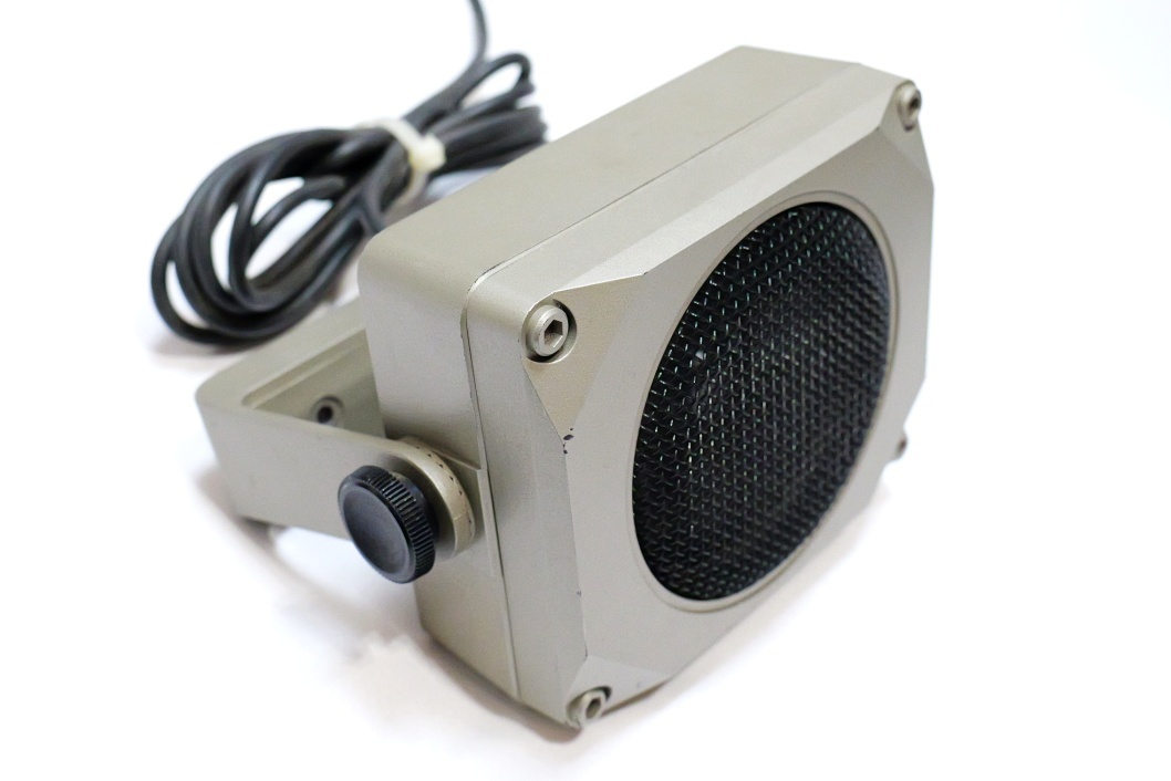 # sound came out however junk treatment!YAESU SP-102 + RIVER TONE speaker 