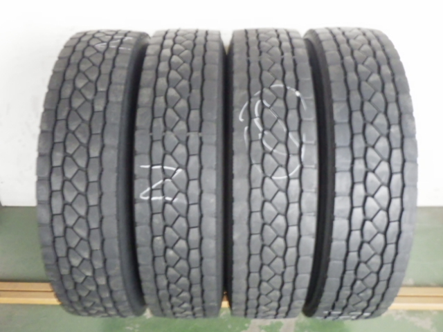 225/80R17.5 123/122L M-80C-170 中古再生 4本セット オールシーズンタイヤ L17263_画像1