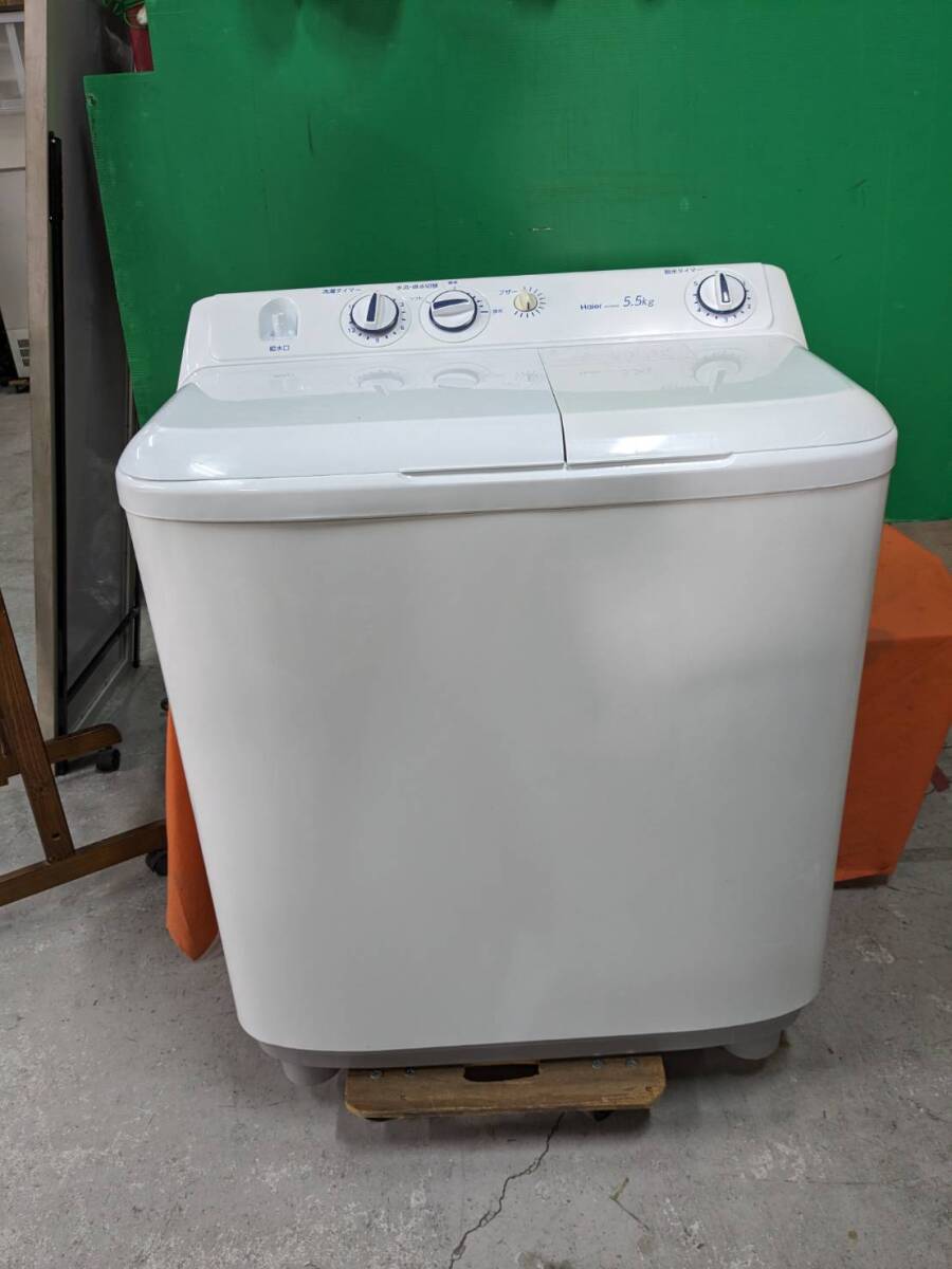【中古】大阪引取歓迎　ハイアール　二槽式洗濯機　5.5Kg　JW-W55E-W　ホワイト　17年製　一人暮らし　コンパクト　洗濯　掃除【KTC1F106】_画像2