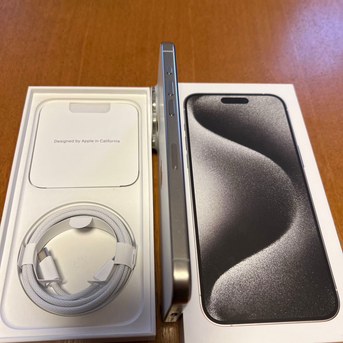 Apple iPhone 15 Pro Max ホワイトチタニウム 256GB SIMフリー Apple iPhone 15 Pro Max ホワイトチタニウム 256GB SIMフリー