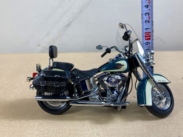 ◆FQ165 バイク 模型 ハーレーダビッドソン 1:12スケール AUTHENTIC DIE-CAST　ミニチュア　コレクション　置物　ミニカー　オートバイ◆T_画像4