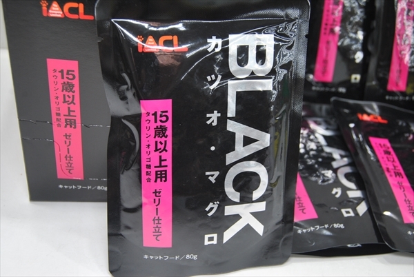 【PLT-3544】キャットフード BLACK レトルト カツオ マグロ ゼリー仕立て 15歳以上用 ８０ｇ×14個 まとめ売りの画像2