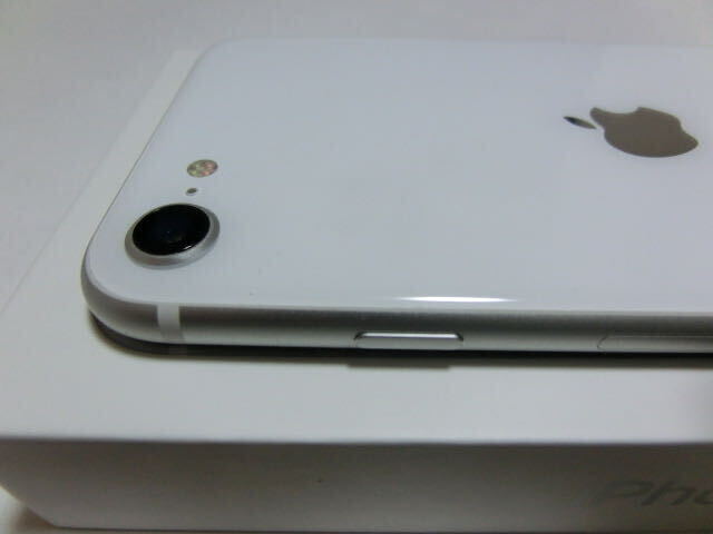 iPhone SE 第2世代 MHGQ3J/A White 64GB 中古 SIMフリーの画像7