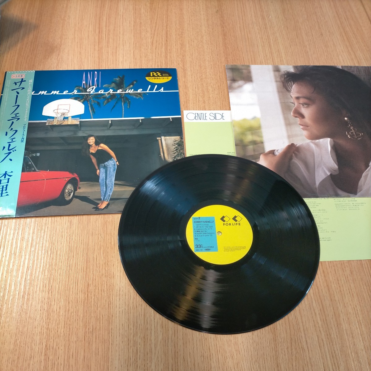 N4792 LP レコード 邦楽 昭和レトロ ポップス ポップ歌謡 シティポップ LP盤 杏里 サマーフェアウェルズ 顔画像付き袋 帯付き 送料510円_画像1