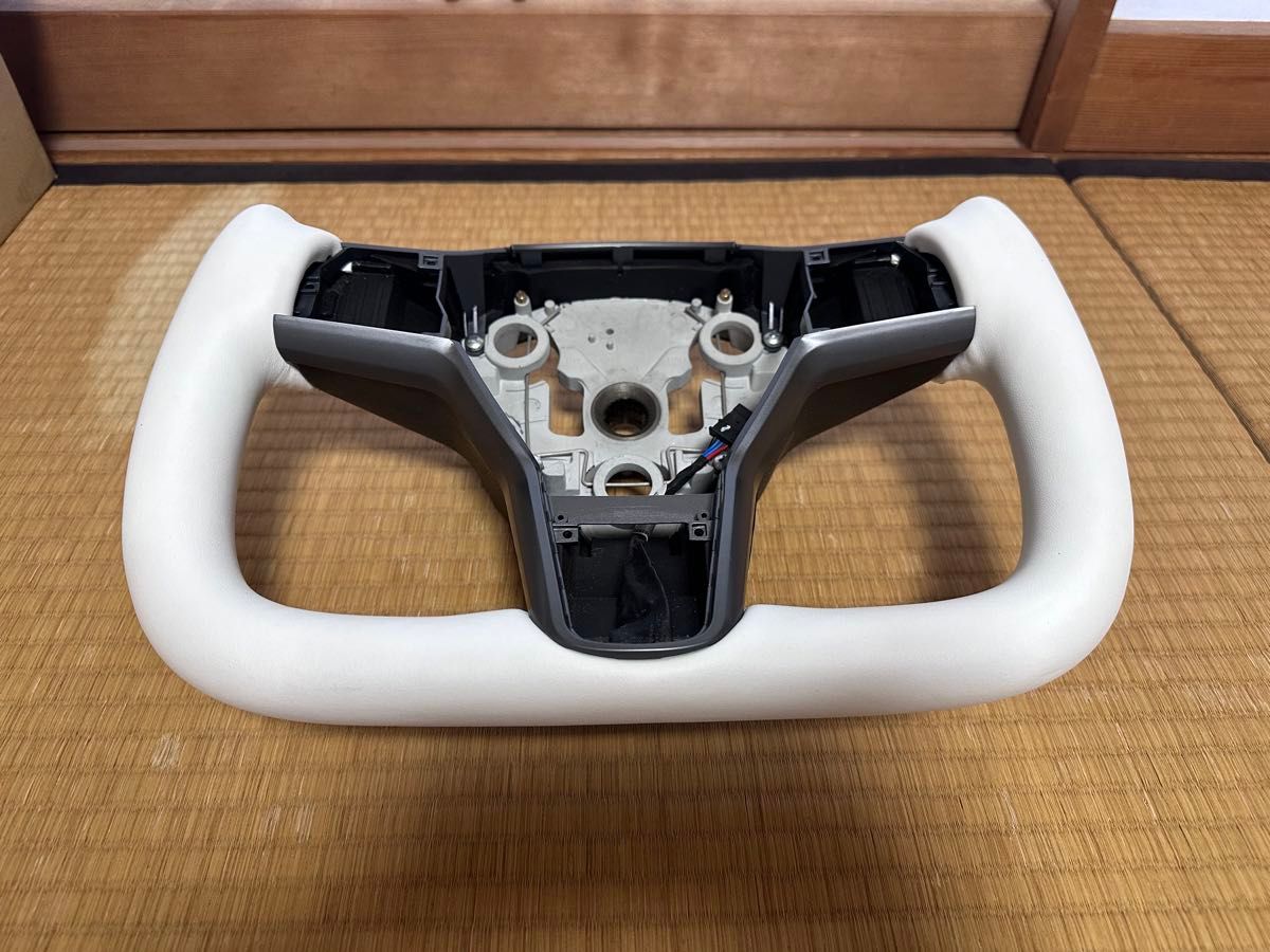★未使用★テスラヨークステアリング ヨークハンドル ヒーター付き テスラ モデルY ヨークハンドル(ヒーター付)|Yahoo!フリマ