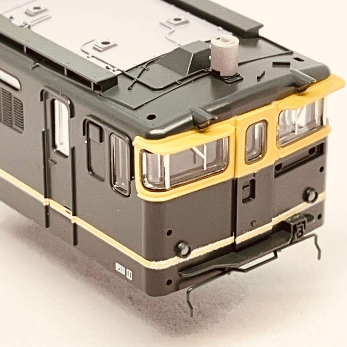 EF65 1124号機 トワイライト色を弄る。その3 TOMIX 9165