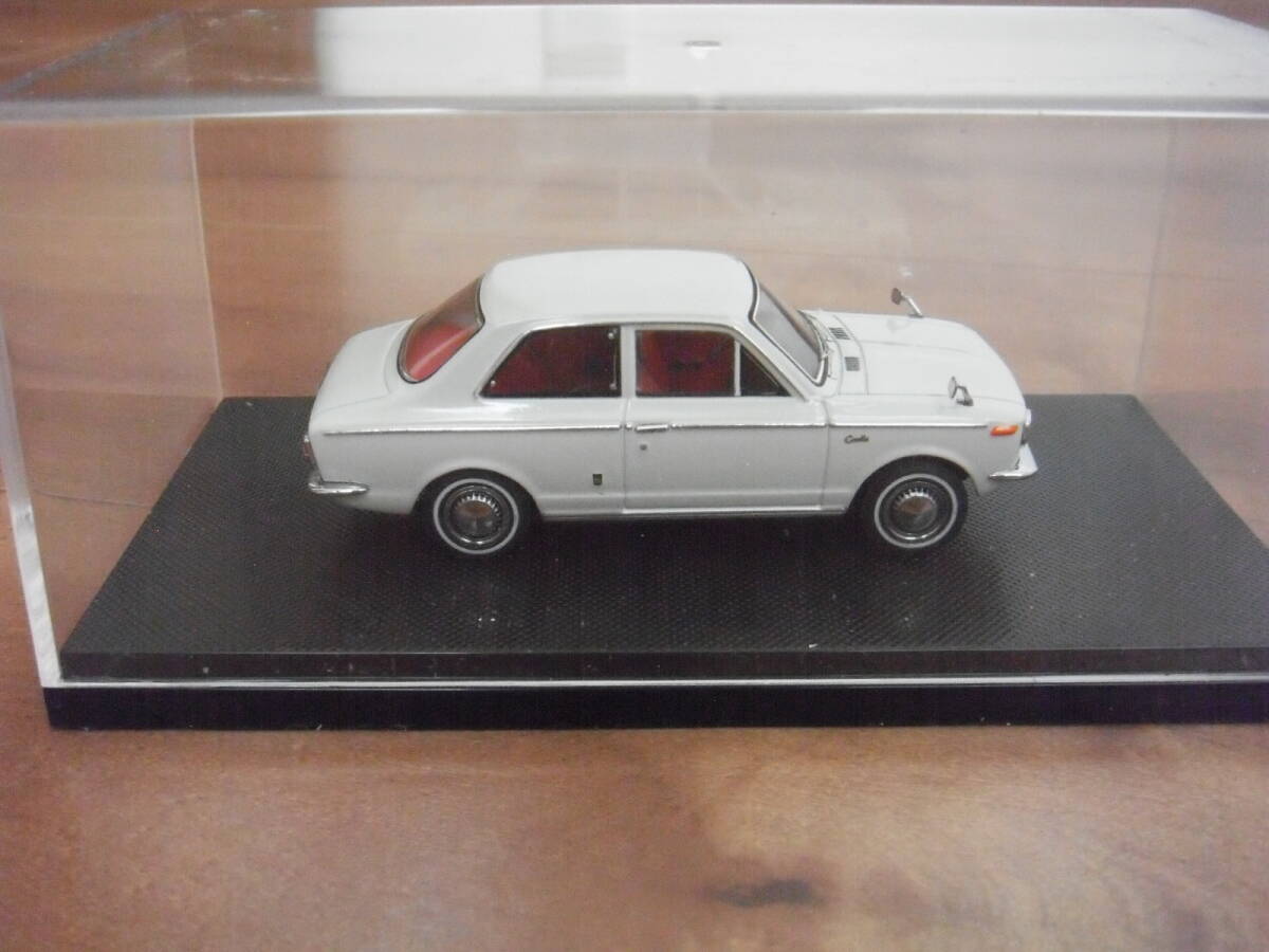 エブロ　トヨタ　カローラ　1100　ミニカー　白　ホワイト　EBBRO　TOYOTA　CARROLA　1966　1/43_画像5