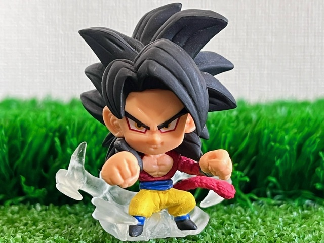 BANDAI★ドラゴンボール◇超戦士フィギュア2 [超サイヤ人4 孫悟空] フィギュア 美品 ＊バンダイ 食玩_画像1