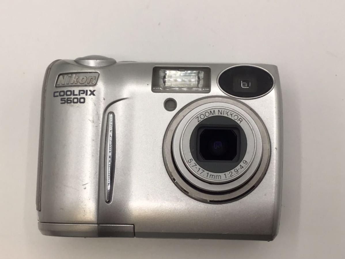 70557 【動作品】 Nikon ニコン COOLPIX 5600 コンパクトデジタルカメラ 電池式 _画像2