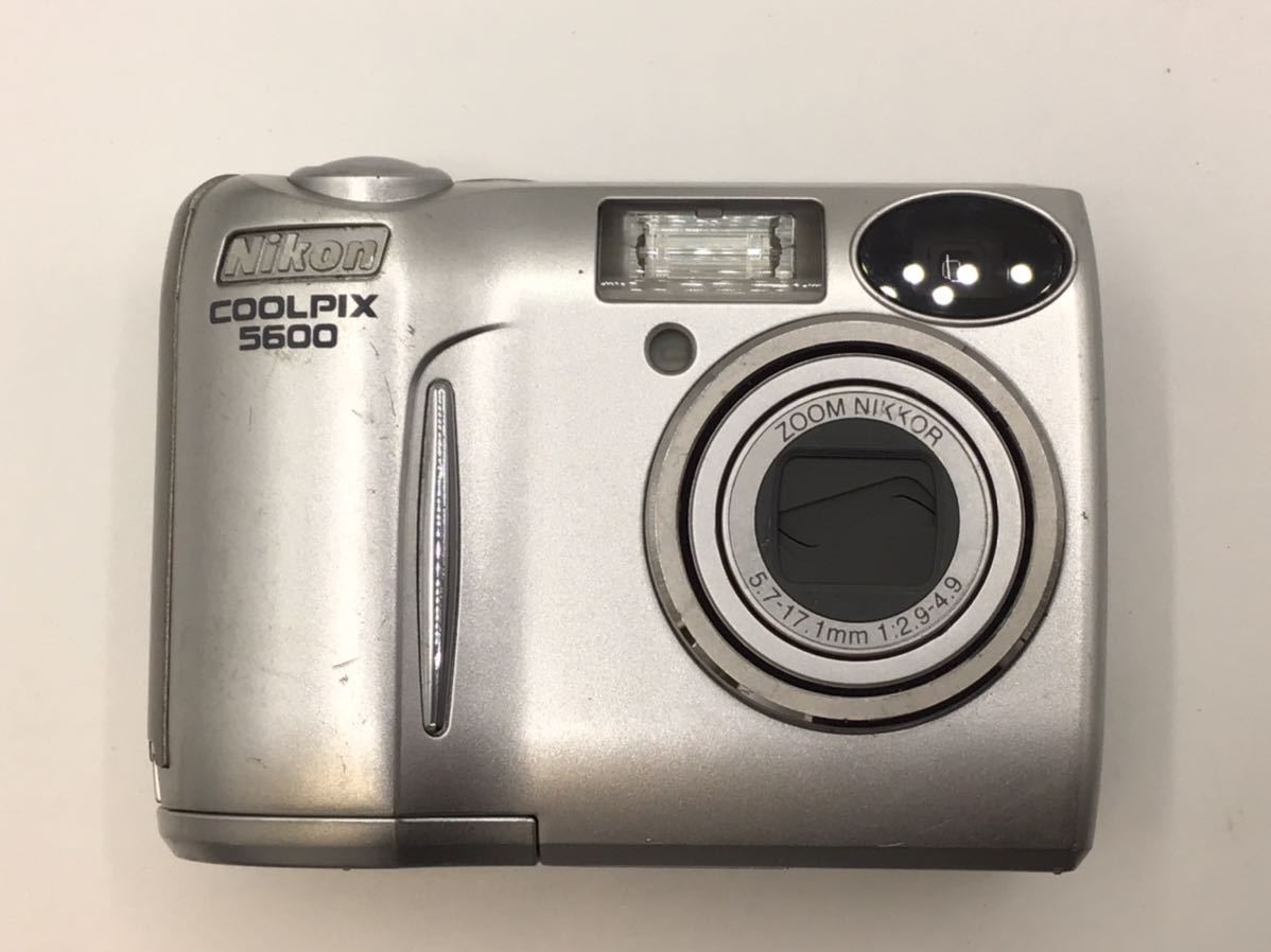 70557 【動作品】 Nikon ニコン COOLPIX 5600 コンパクトデジタルカメラ 電池式 _画像1