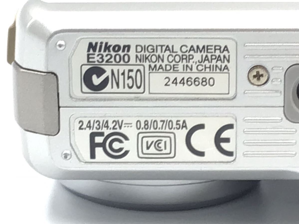 46680 【動作品】 Nikon ニコン COOLPIX 3200 コンパクトデジタルカメラ 電池式_画像9