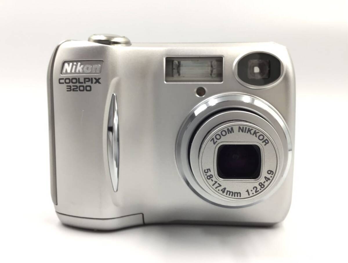 46680 【動作品】 Nikon ニコン COOLPIX 3200 コンパクトデジタルカメラ 電池式_画像2