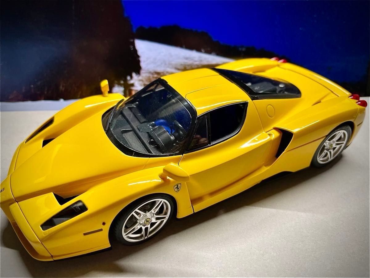 タミヤ　エンツォフェラーリ　1/24 プラモデル完成品 Ferrari