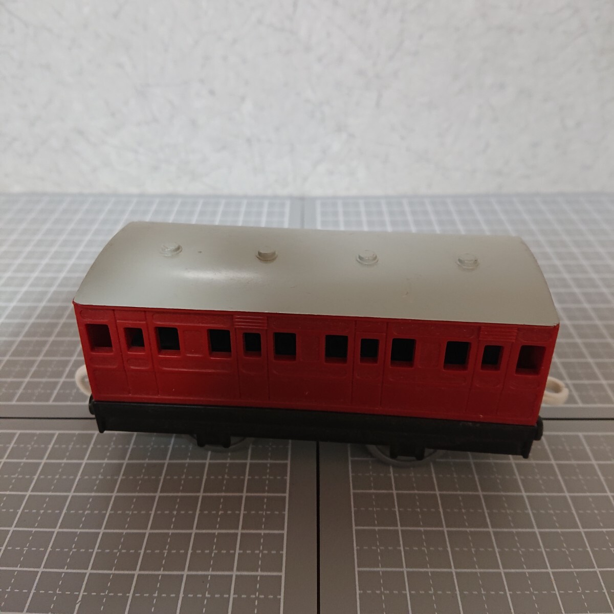 プラレール トーマス 赤茶色の客車【まとめて大量出品中】の画像2