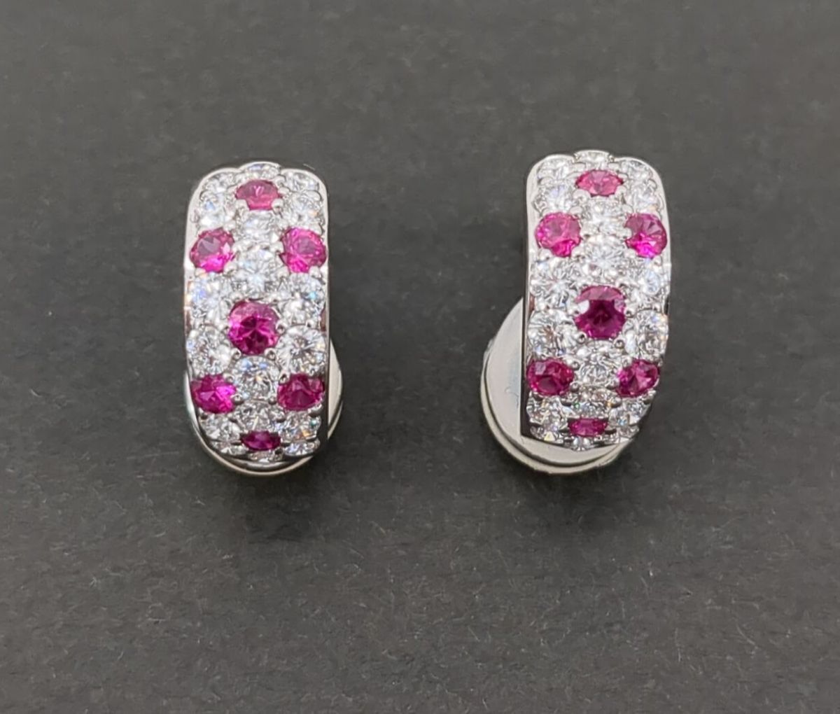 新しいスタイル 0.55ct ダイヤモンド K18WG イヤリング ミキモト ルビー 750◆3107/SBS通り店 5g MIKIMOTO ケース付 0.3ct イヤリング、ピアス