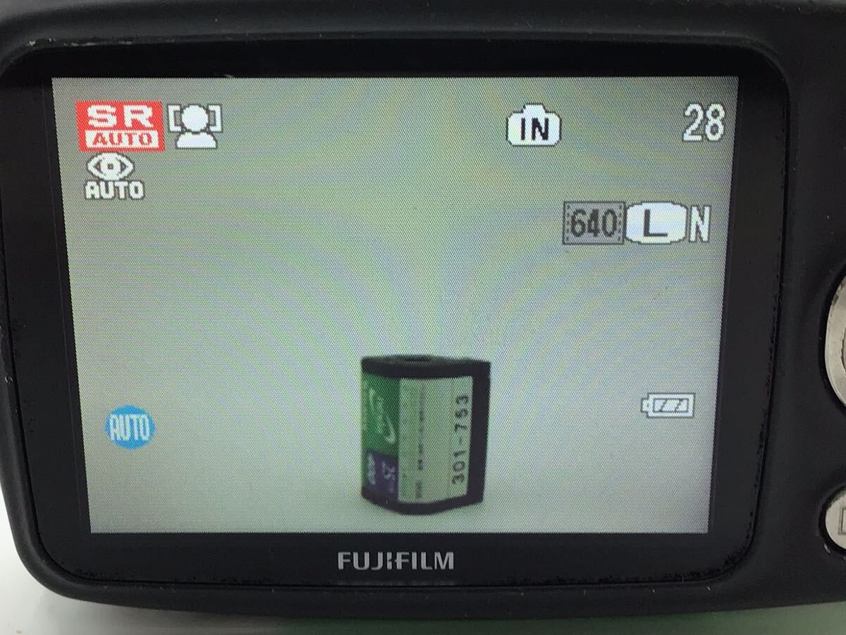 00386 【動作品】 FUJIFILM 富士フイルム FinePix XP50 コンパクトデジタルカメラ バッテリー付属_画像7