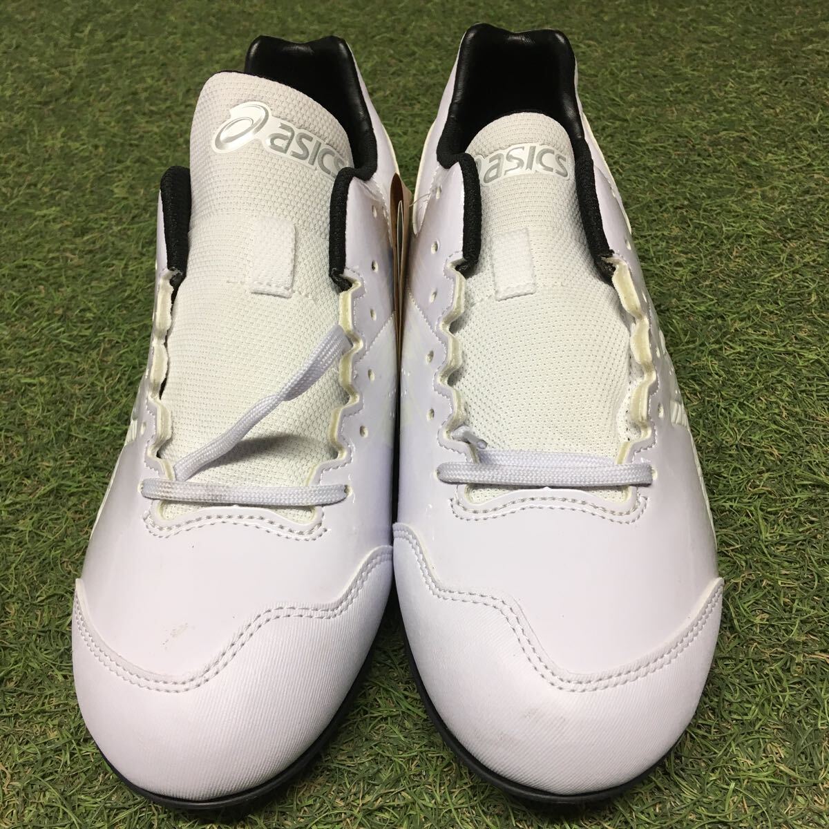 RK322 asics アシックス 1123A032 NEOREVIVE 4 WHT 野球用スパイクシューズ26.0cm 汚れ有り 未使用 展示品 シューズの画像2