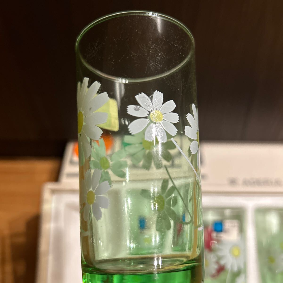 アデリアカラーグラス 昭和レトロ ADERIA アデリアガラス 脚付き 野菊 花柄 の画像4